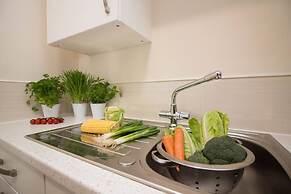 Stayzo Castle Point Apartments Premier Lodge