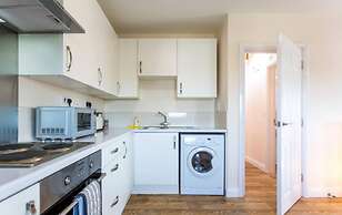 Stayzo Castle Point Apartments Premier Lodge