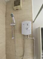 Stayzo House Accommodation- Coventry Free Parking