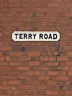 Stayzo House Accommodation- Coventry Free Parking