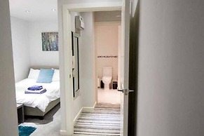 Stayzo Modern Studio Apartment 1 in Bradford City