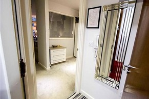 Stayzo Modern Studio Apartment 1 in Bradford City