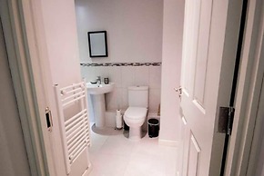 Stayzo Modern Studio Apartment 1 in Bradford City