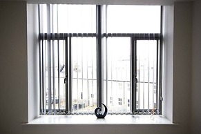 Stayzo Self Catering Accommodation 3 -bradford UK