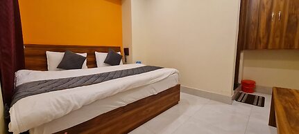 Goroomgo GP Mall Road Nainital