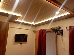 Goroomgo GP Mall Road Nainital