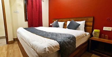 Goroomgo GP Mall Road Nainital