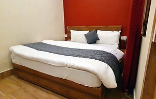 Goroomgo GP Mall Road Nainital