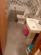 Goroomgo GP Mall Road Nainital