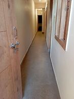 Goroomgo GP Mall Road Nainital