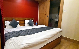 Goroomgo GP Mall Road Nainital