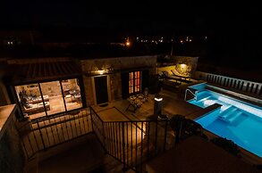 Studio Antica, Apartment With a Private Swimming Pool