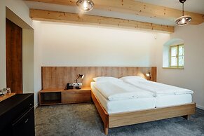 Resla Residence