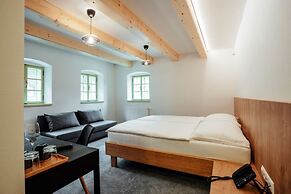 Resla Residence