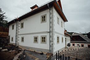 Resla Residence