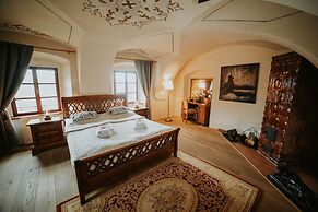 Resla Residence