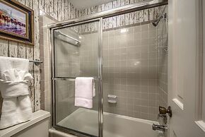 The Iron Cactus on the Comal CW C102 2 Bedroom Condo by RedAwning