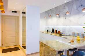 Ivory Apartment - LoftAffair