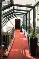 Ivory Apartment - LoftAffair