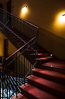 Ivory Apartment - LoftAffair