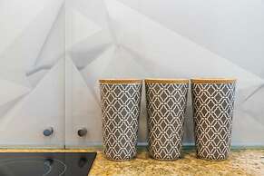 Ivory Apartment - LoftAffair