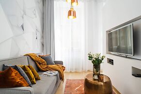 Ivory Apartment - LoftAffair