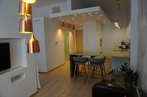 Ivory Apartment - LoftAffair