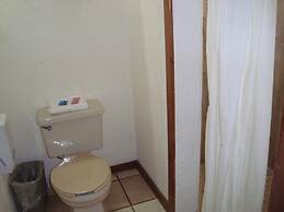 Hotel Lacantum by Rotamudos