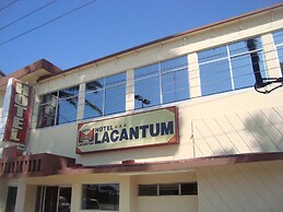 Hotel Lacantum by Rotamudos