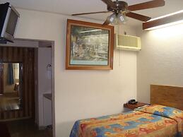 Hotel Lacantum by Rotamudos