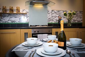 Karah Suites - Parliament Street