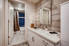 Old Town Swank - Brand New To Brewery District!