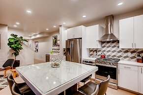 Old Town Swank - Brand New To Brewery District!