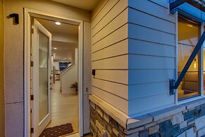 Old Town Swank - Brand New To Brewery District!