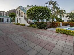 Hotel Parotas Manzanillo