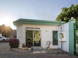 Hotel Parotas Manzanillo