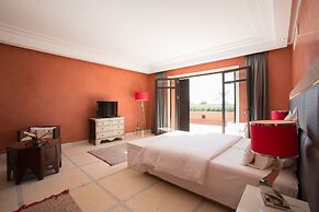 Luxury Services In This Beautiful Villa In Marrakech