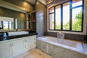Luxury Services In This Beautiful Villa In Marrakech