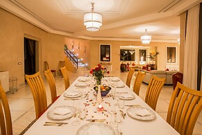 Luxury Services In This Beautiful Villa In Marrakech