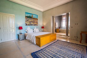 Luxury Services In This Beautiful Villa In Marrakech