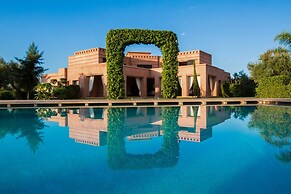Luxury Services In This Beautiful Villa In Marrakech