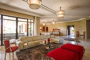 Luxury Services In This Beautiful Villa In Marrakech