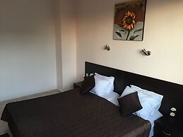 Room in Apartment - Elite Apartments is Located in the old Town of Pom