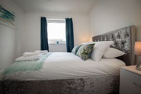 Karah Suites- Longhorn Avenue