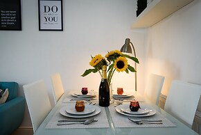 Karah Suites- Longhorn Avenue