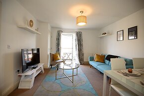 Karah Suites- Longhorn Avenue