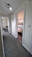 Beachside Home - Sleeps 5, Garden, Parking & Pets