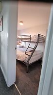 Beachside Home - Sleeps 5, Garden, Parking & Pets