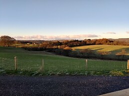 Cleeves Cabins, Ailsa Luxury Lodge With hot tub