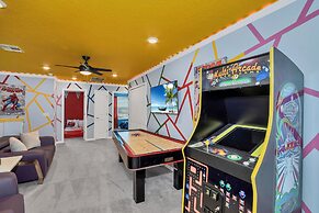 Townhome W/private Pool & Themed Rooms, Near Wdw!